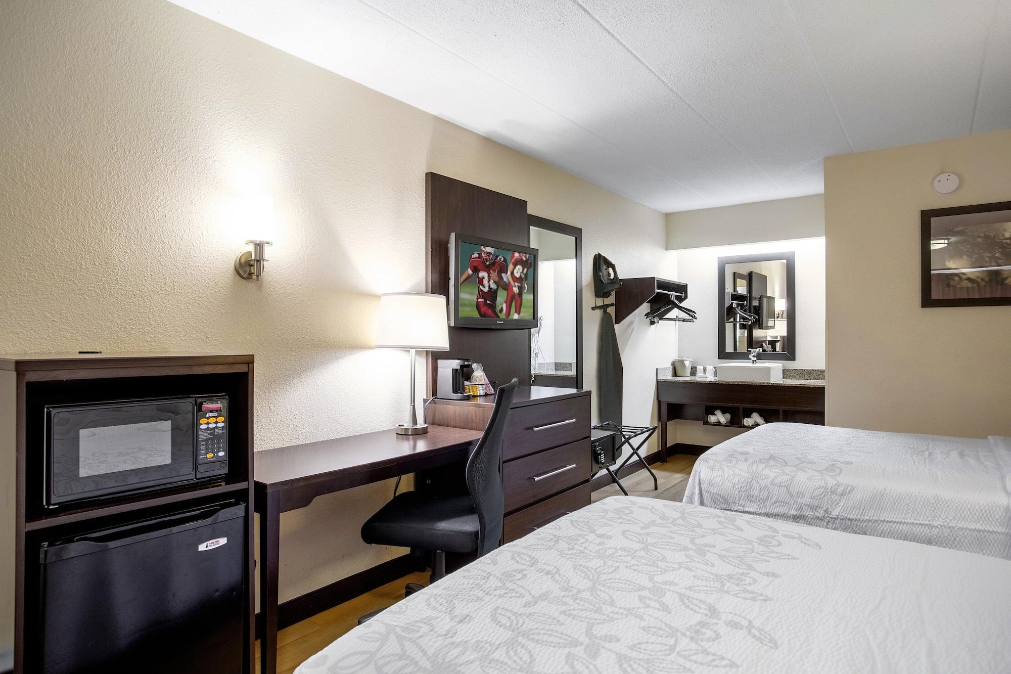 Red Roof Inn Plus+ St. Louis - Forest Park / Hampton Ave. Exteriör bild