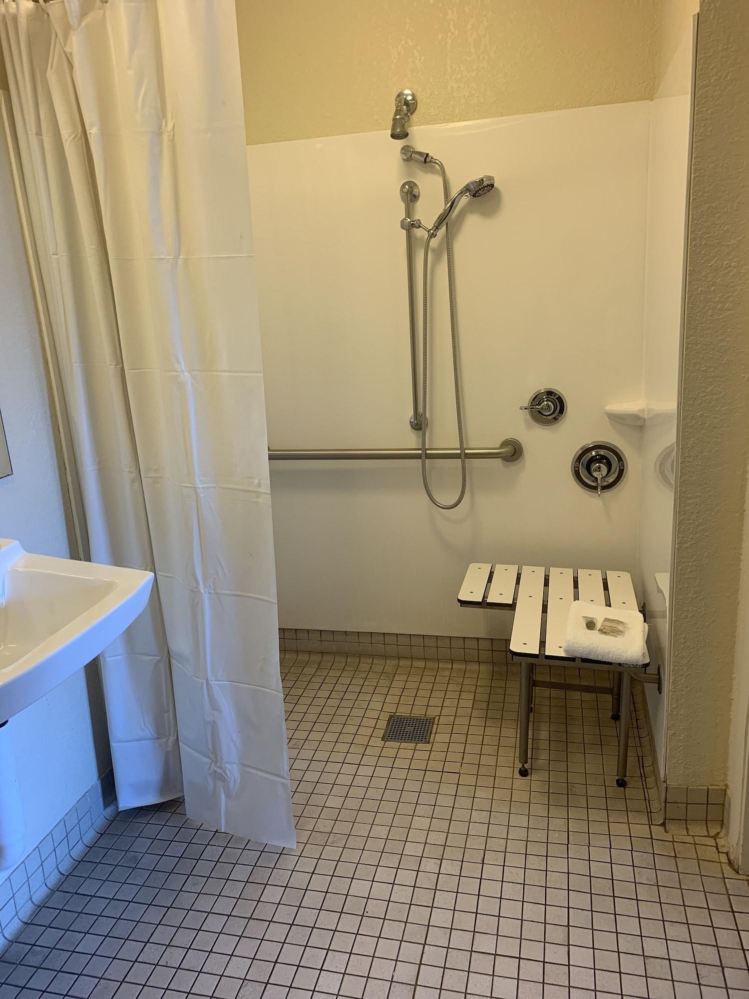 Red Roof Inn Plus+ St. Louis - Forest Park / Hampton Ave. Exteriör bild