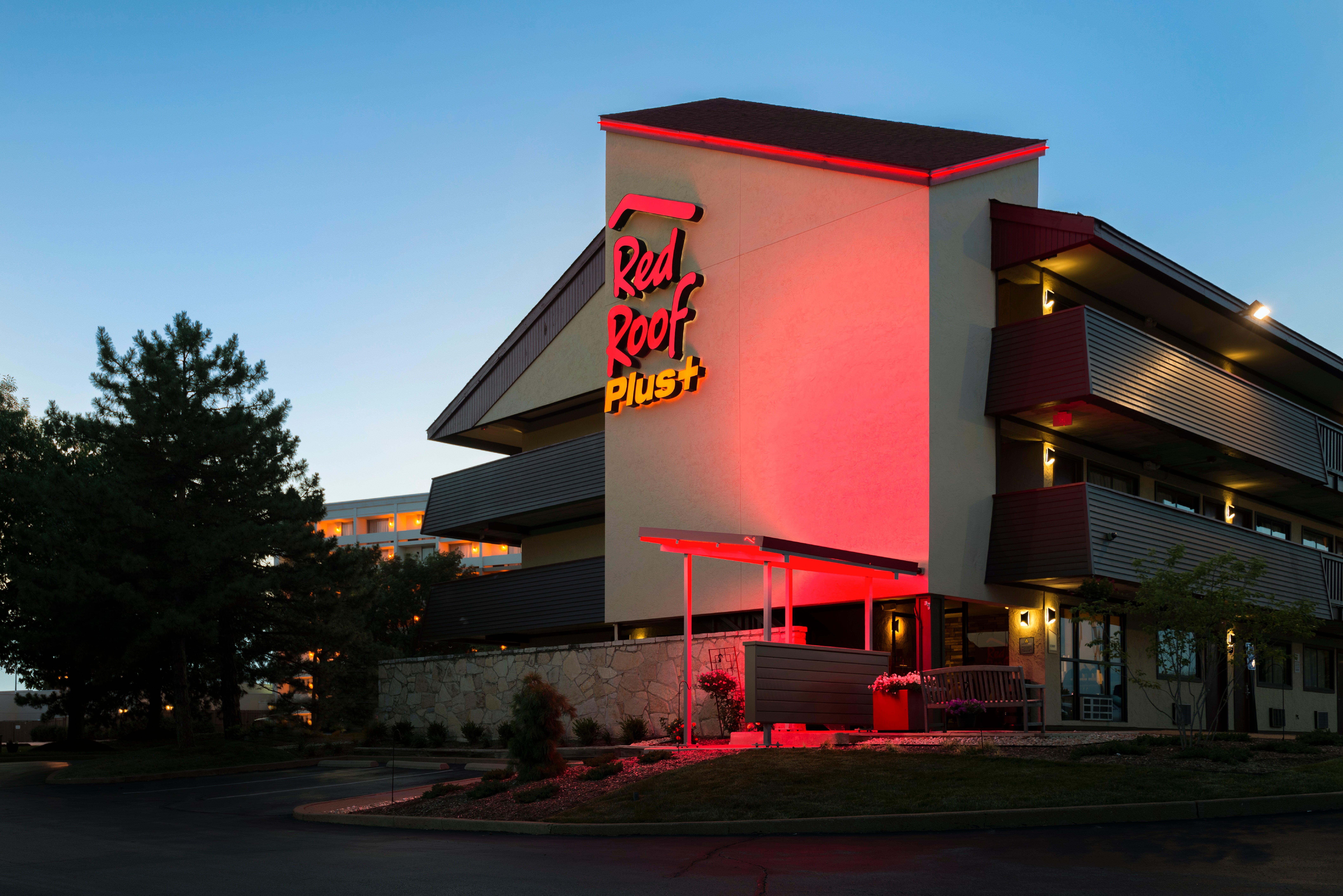 Red Roof Inn Plus+ St. Louis - Forest Park / Hampton Ave. Exteriör bild
