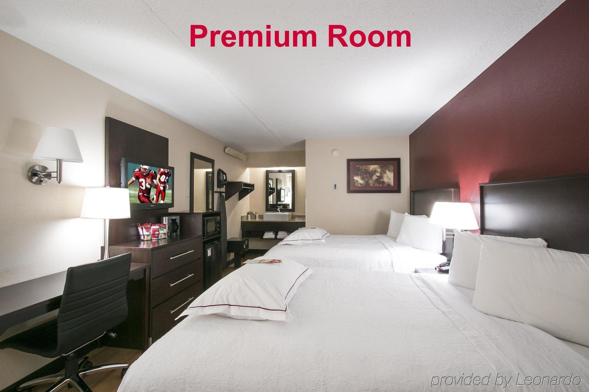 Red Roof Inn Plus+ St. Louis - Forest Park / Hampton Ave. Exteriör bild