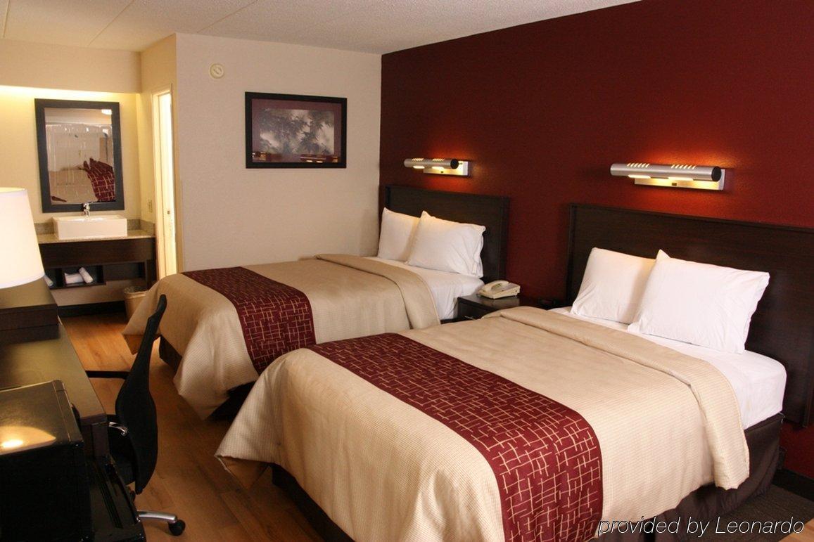 Red Roof Inn Plus+ St. Louis - Forest Park / Hampton Ave. Rum bild